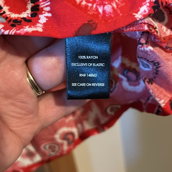 Torrid Red heart challis smocked ruffle mini skirt ❤️ size 6 6x NWT - Picture 5 of 5